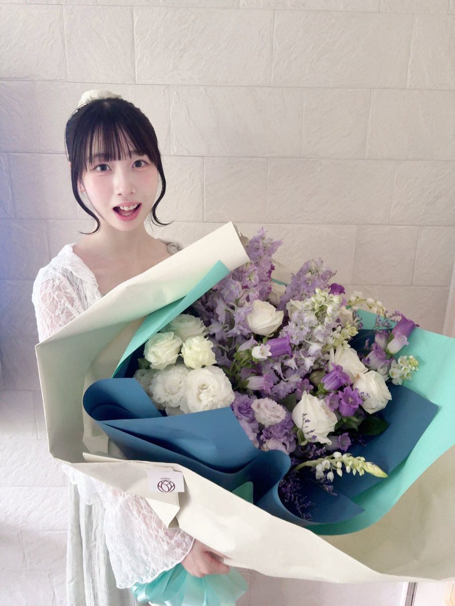 monene_kitazawa's tweet photo. おはよ〜🪷

あの頃もお花が好きで、
今もお花が好き。

変わったものもあるけど、
変わらないものもあるね🪷

#北澤百音 https://t.co/dS0Zf3Tm2p