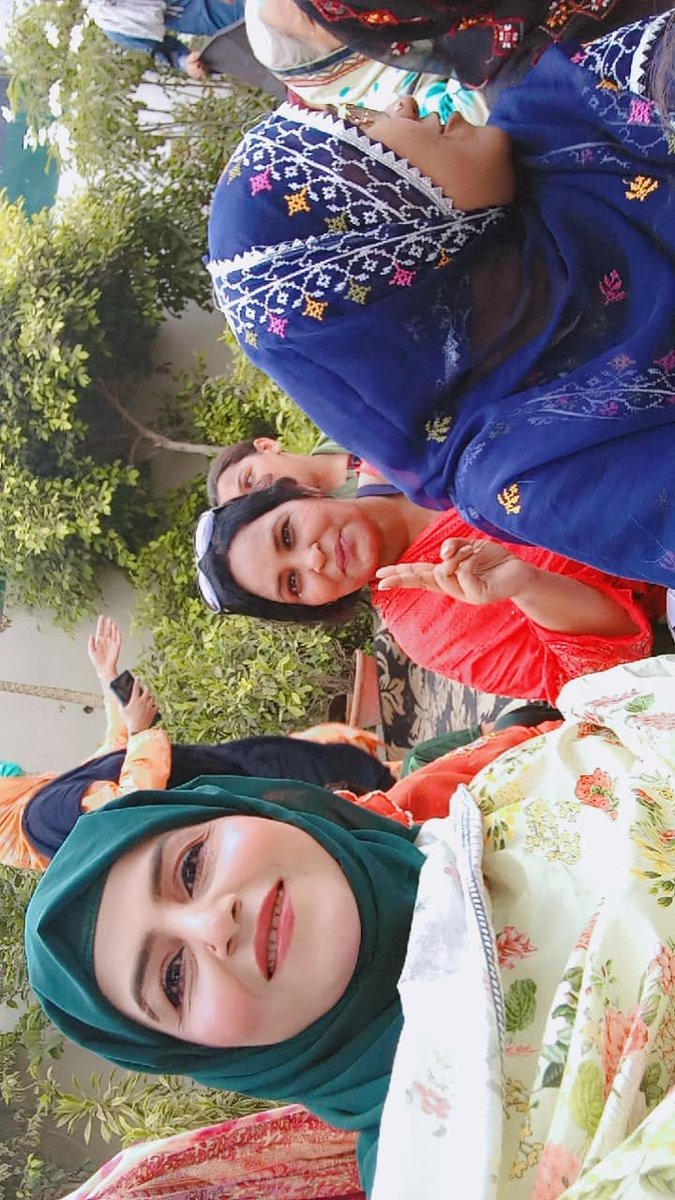 ErumPPP's tweet photo. 5 جولائی 1977 - یومِ سیاہ! 🖤 جمہوریت پر شب خون مارنے والے تاریخ کے اندھیروں میں کھو گئے، مگر قائدِ عوام کا نام اور فلسفہ آج بھی ہمارے دلوں میں راج کر رہا ہے۔
ڈسٹرکٹ ایسٹ PS-102 لیڈیز ونگ کا عزمِ مصمم: جمہوریت کی بقا تک جنگ رہے گی! 
#YoumESiah #PPP #5thJuly1977
#DistrictEast https://t.co/3ExeUjfpoa