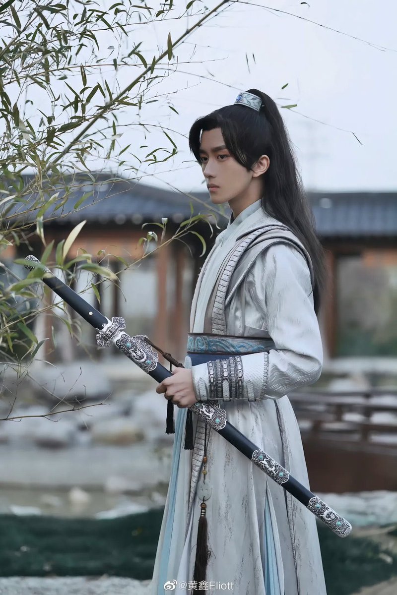 rose29104_rose's tweet photo. 古装のXingXingは本当に美しい
古代中国の美男子！

#EliotHuang #HuangXing #黄星 https://t.co/LUMuQJE0n6
