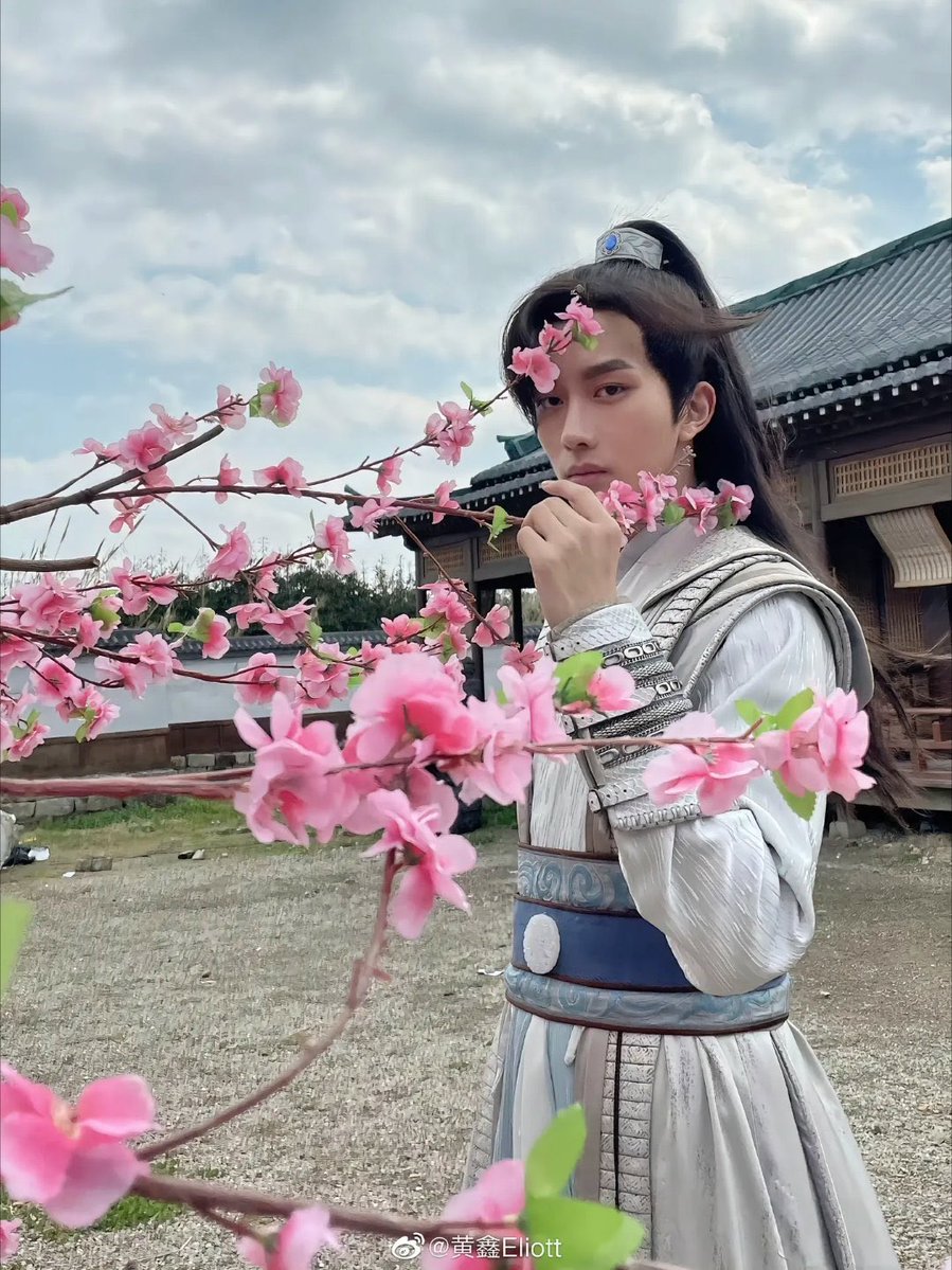 rose29104_rose's tweet photo. 古装のXingXingは本当に美しい
古代中国の美男子！

#EliotHuang #HuangXing #黄星 https://t.co/LUMuQJE0n6
