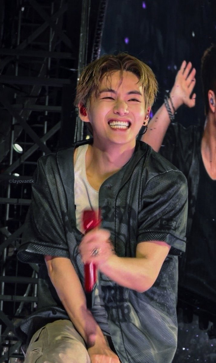 mubai__jk's tweet photo. ชั้นยิ้มตามเลย สดใสจางงงง ㅜㅡㅜ https://t.co/xPUlp3r5lO