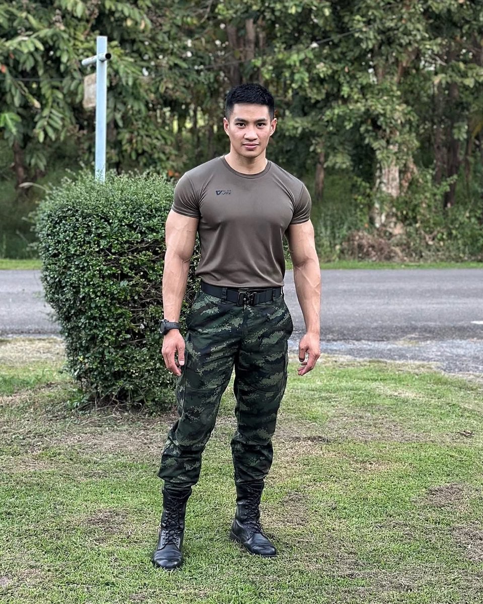 TheManShow4's tweet photo. คมเข้ม 109 🍊🍊🍊🍊🍊 #หลุดหรือไม่หลุดไม่ต้องโพสบอกใคร #แอคนี้ลงรูปเพื่อความหล่อความฟินอย่างก๊อบไปหลอกลวงคนอื่น #ความหล่อ #ความเข้ม #แจ้งลบได้สุภาพด้วย #คอมเม้นด้วยความสุขภาพ #ไม่มโนนะ https://t.co/b058x3iZA6