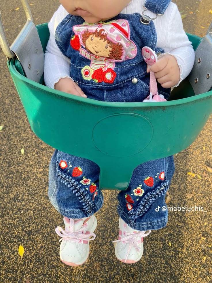 softlymagicall's tweet photo. My baby is definitely going to be like a child. https://t.co/4I6tVl2vwA