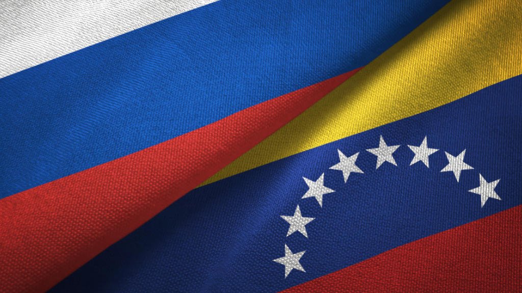 EmbajadaRusaVen's tweet photo. 🇷🇺🇻🇪 Este 5 de julio felecitamos a todos los venezolanos y las venezolanas con motivo del 215º aniversario de la Declaración de Independencia, una fecha que simboliza el valor, la dignidad y el firme compromiso con la libertad y la soberanía nacional. https://t.co/7RcxtllNXZ