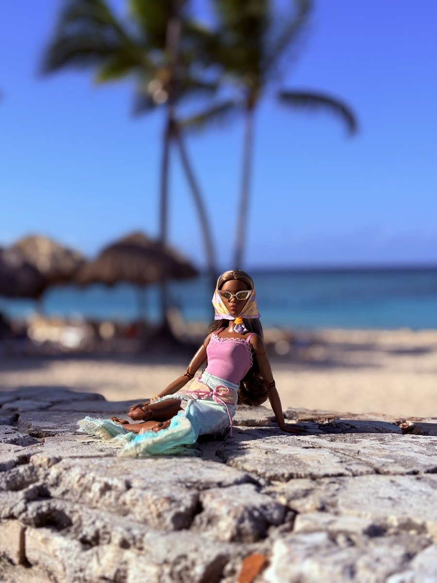 Santiagoxlopez's tweet photo. Island Girl 🌴
#dolltwt #barbie #barbiebasics https://t.co/uhKv7gAIKb