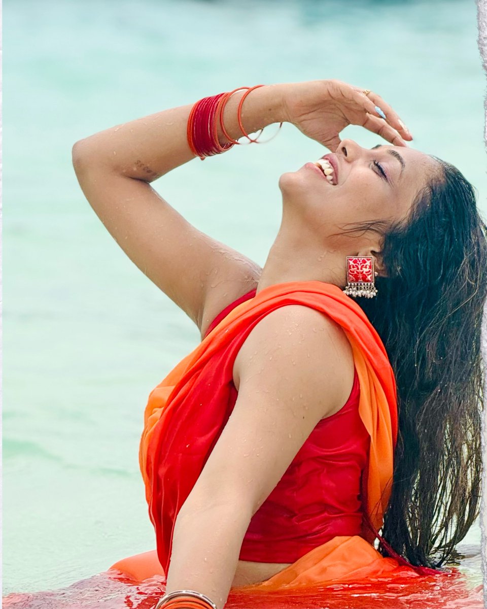 raokrish011's tweet photo. Last ki deeni chuste kuda Mogga lestundi ante naku Kamam ekkuva ayindi leka edi kasi ga ayinda ?🤔
Bakka ga untadi papa notlo Mogga hard ga petti chikistu Eppude bayataki vastunna puvvu remmalu baga nakutu ettukoni egirestu mingutunte Edi kasi ga aravali appude sukam 💦💦💦 https://t.co/eXxitpk4mX