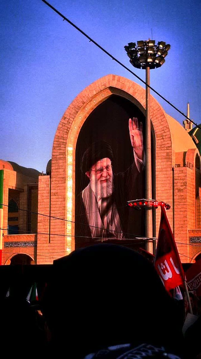 asal951's tweet photo. آشفتگان عشقت،
گیرم که جمع گردند
جمع از کجا توان کرد
دل‌های پاره پاره...؟

#حی_علی_التهران https://t.co/NXihKypVc0