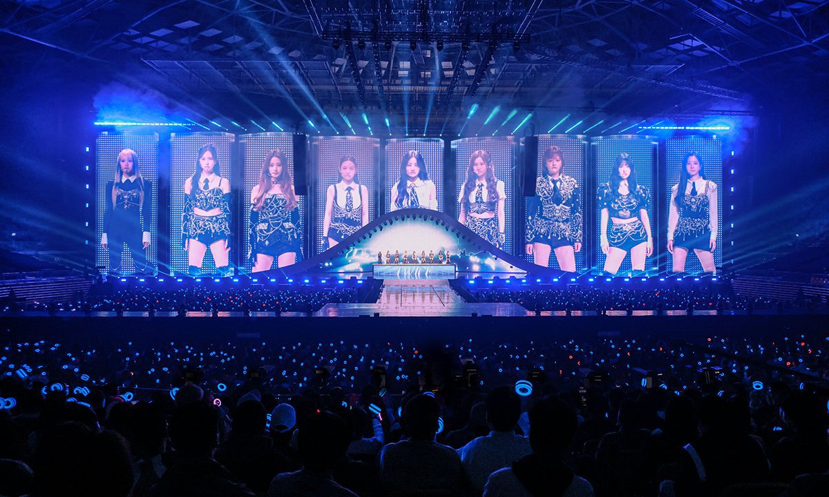TWICEintcharts's tweet photo. .@JYPETWICE's second contracts renewal it's at the decisive instance, Korean media reports.

This will mark the turning point for JYP Entertainment. https://t.co/7VNLxVk00m