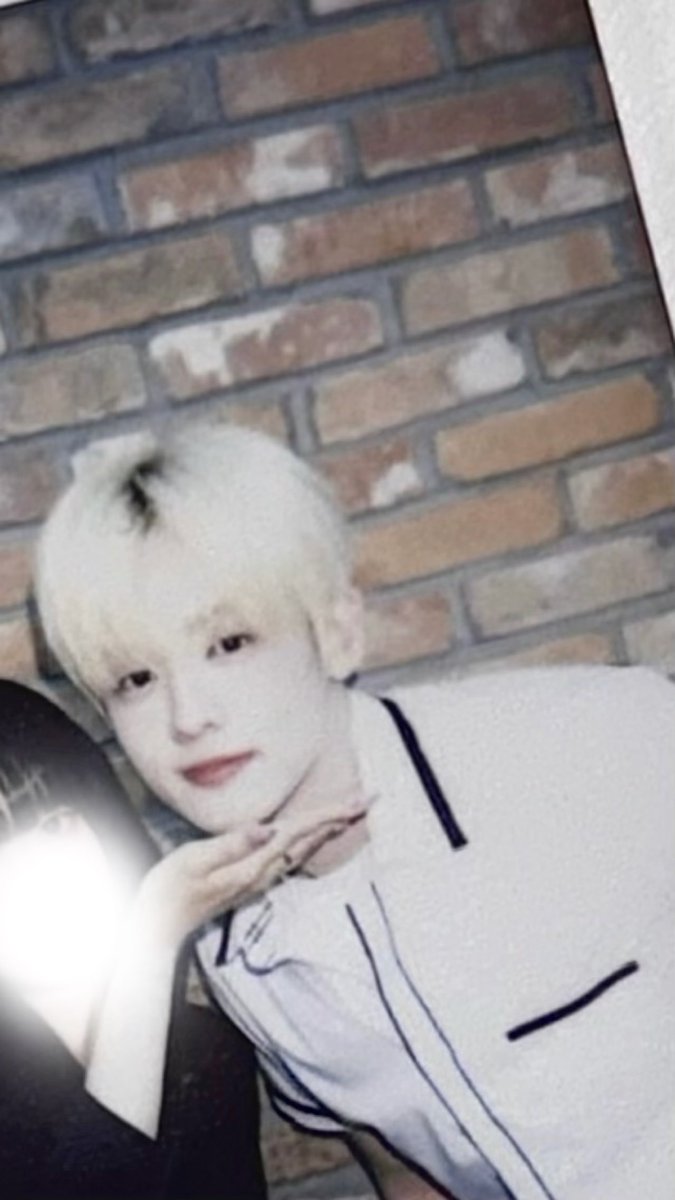 nang__x's tweet photo. 잘 못 지내서 https://t.co/raklHpkICA
