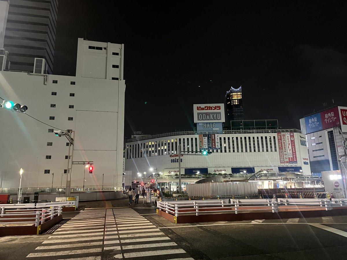 rinngozyo's tweet photo. 始発までしんじゅくで待つのクッソ怖いwwwww https://t.co/McqQfJNGGc