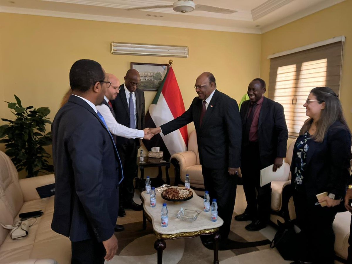 whosudan's tweet photo. Millions of people across #Sudan🇸🇩 continue to need humanitarian assistance.
A joint UNHCR-@WHO mission led by @RaoufMazou &amp; @DrShible is touring 🇸🇩, meeting with government, partners &amp; communities to highlight the escalating health needs &amp; optimize an integrated health response. https://t.co/SbhJCor45S