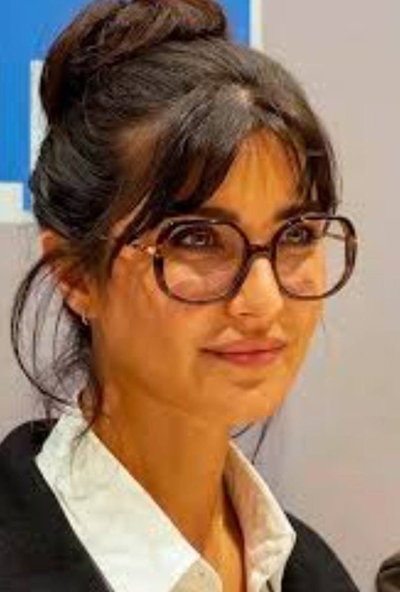 nistal_mar28736's tweet photo. Hoy es un día especial ,Tuba festeja su cumpleaños y nosotros acompañamos su felicidad🎂🥂
#TubaBüyüküstün
#MasEnTuQueNunca https://t.co/GsCbFmrGnF