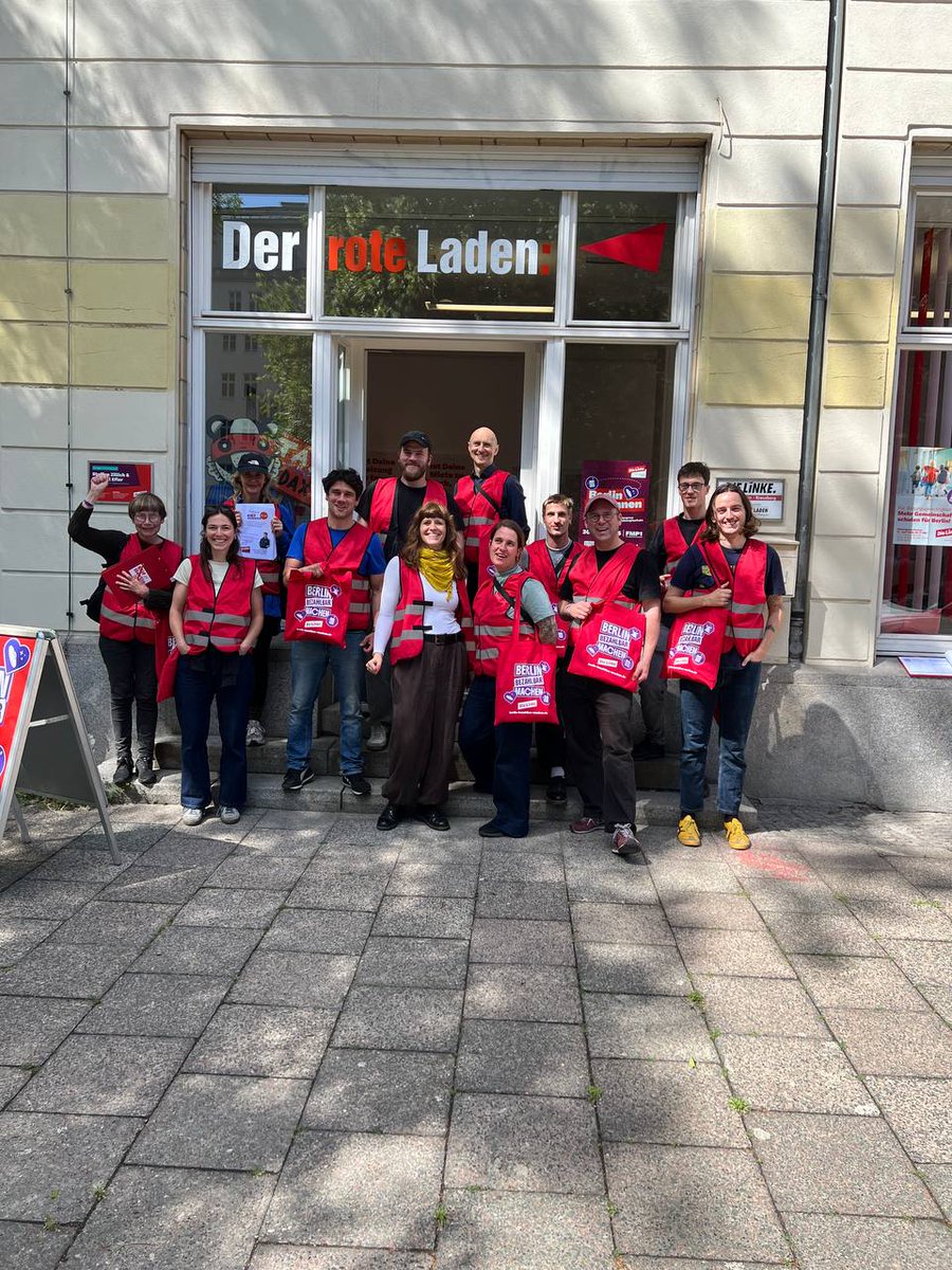 carlaogall's tweet photo. Against fraudulent rent increases, neglect, and discrimination! We are making Berlin affordable! https://t.co/4FqPNhReT9