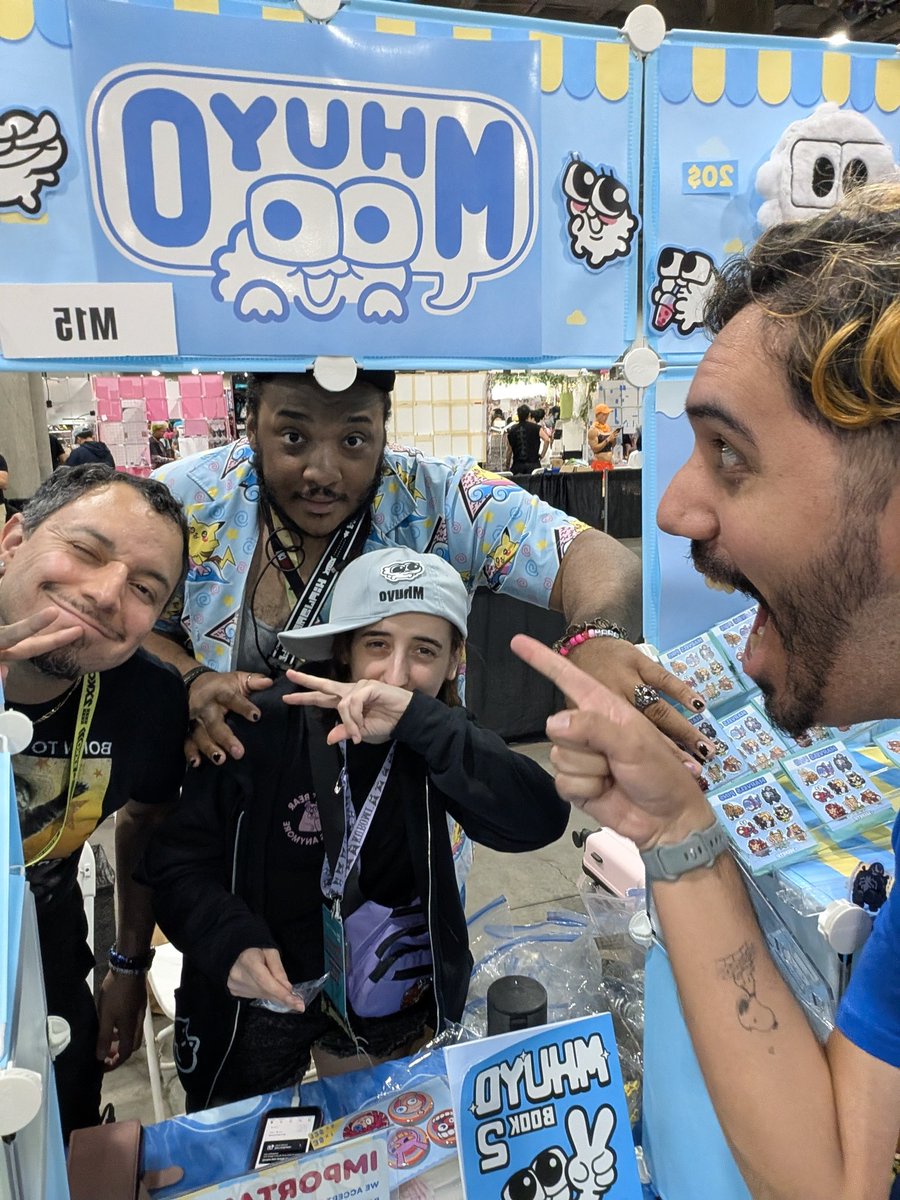 jongon005's tweet photo. Huge shoutout to @IHeartjustice_ &amp; @_Zyzx_ for helping out Mhuyo through AX in this hot fucking LA weather! https://t.co/QG6jcTjm1V