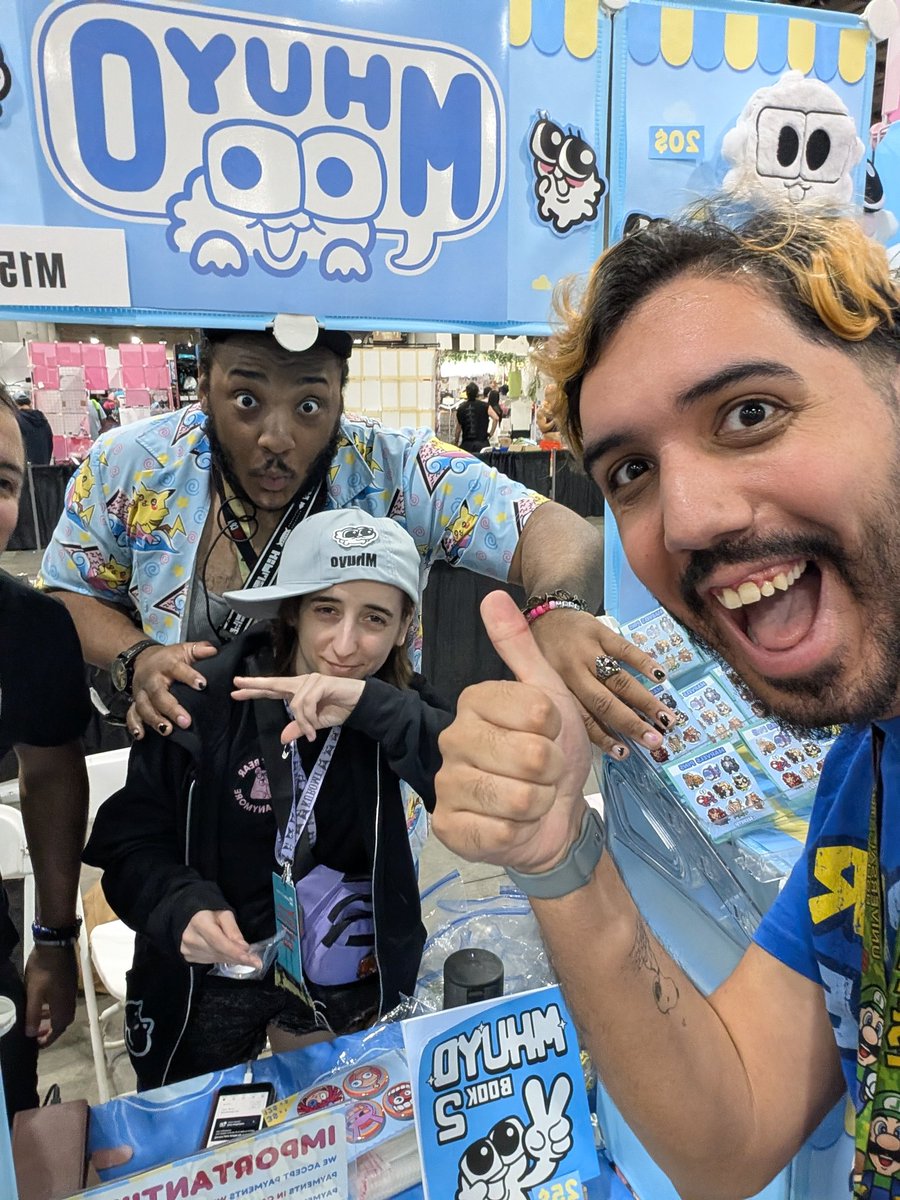 jongon005's tweet photo. Huge shoutout to @IHeartjustice_ &amp; @_Zyzx_ for helping out Mhuyo through AX in this hot fucking LA weather! https://t.co/QG6jcTjm1V