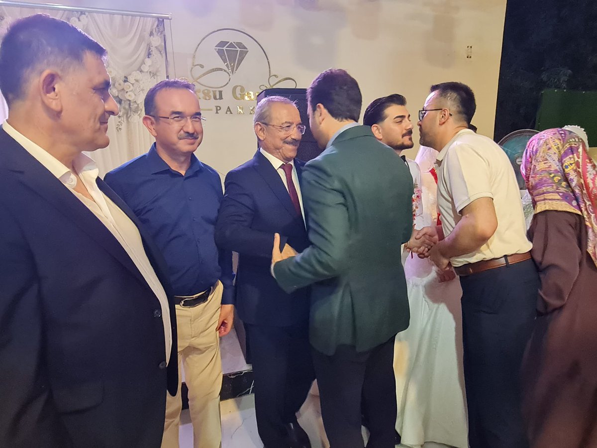 avmustafakose's tweet photo. Akdeniz Üniversitesi Camii imam hatibi Mehmet Koşuk hocamızın kızı Mihrimah Koşuk ile Yasir Akpınar kardeşlerimizin dün gerçekleştirilen düğünlerine katıldık. Gençlere mutluluklar diliyoruz. https://t.co/ifmszAijIO