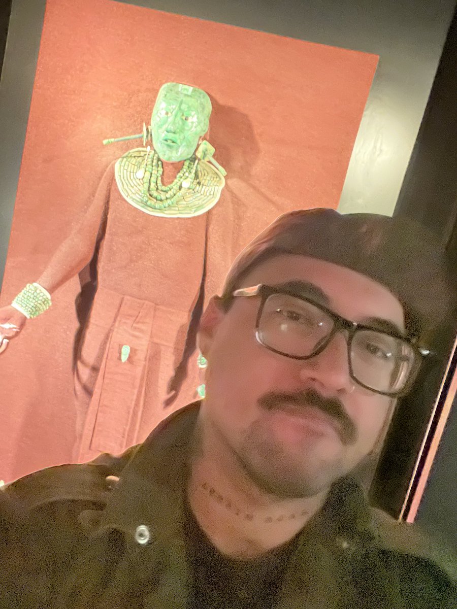 VicioNez's tweet photo. Vine al Museo de Antropología a cuidar que ningún inglés se robe nada.

Porque aquí el único que despoja a las comunidades de su patrimonio arqueológico es el Estado México https://t.co/QfaN8wlfZk