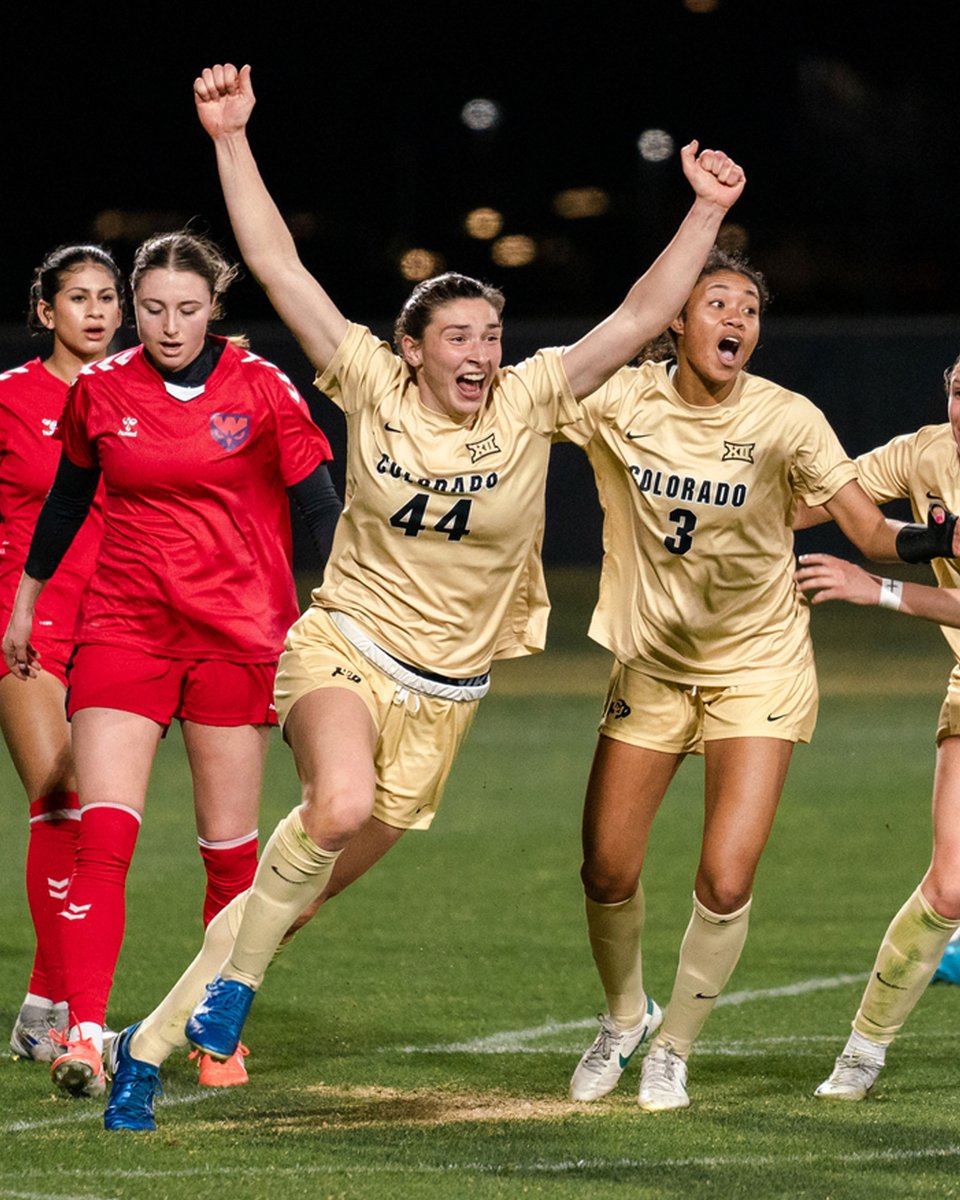 CUBuffsSoccer's tweet photo. Make today great, Faith! Happy Birthday! #SideBeforeSelf \\ #GoBuffs https://t.co/vfb2swJGhA