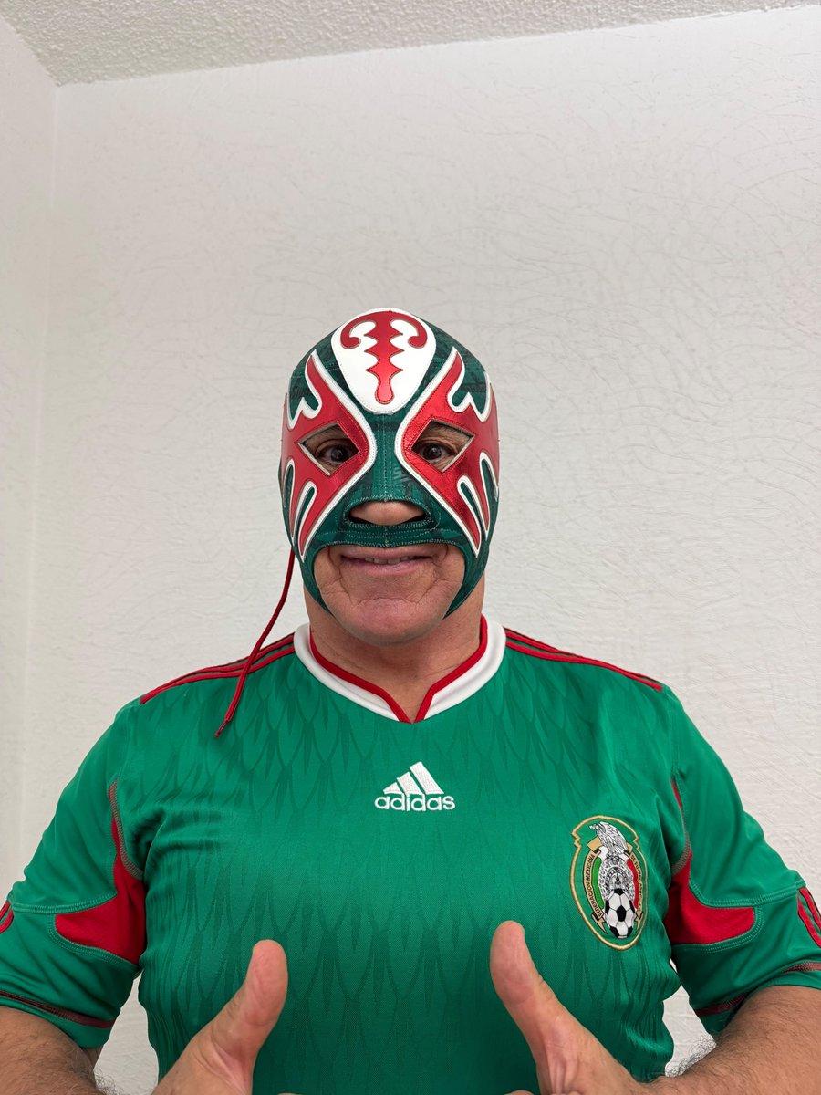 Atlantis CMLL tweet media