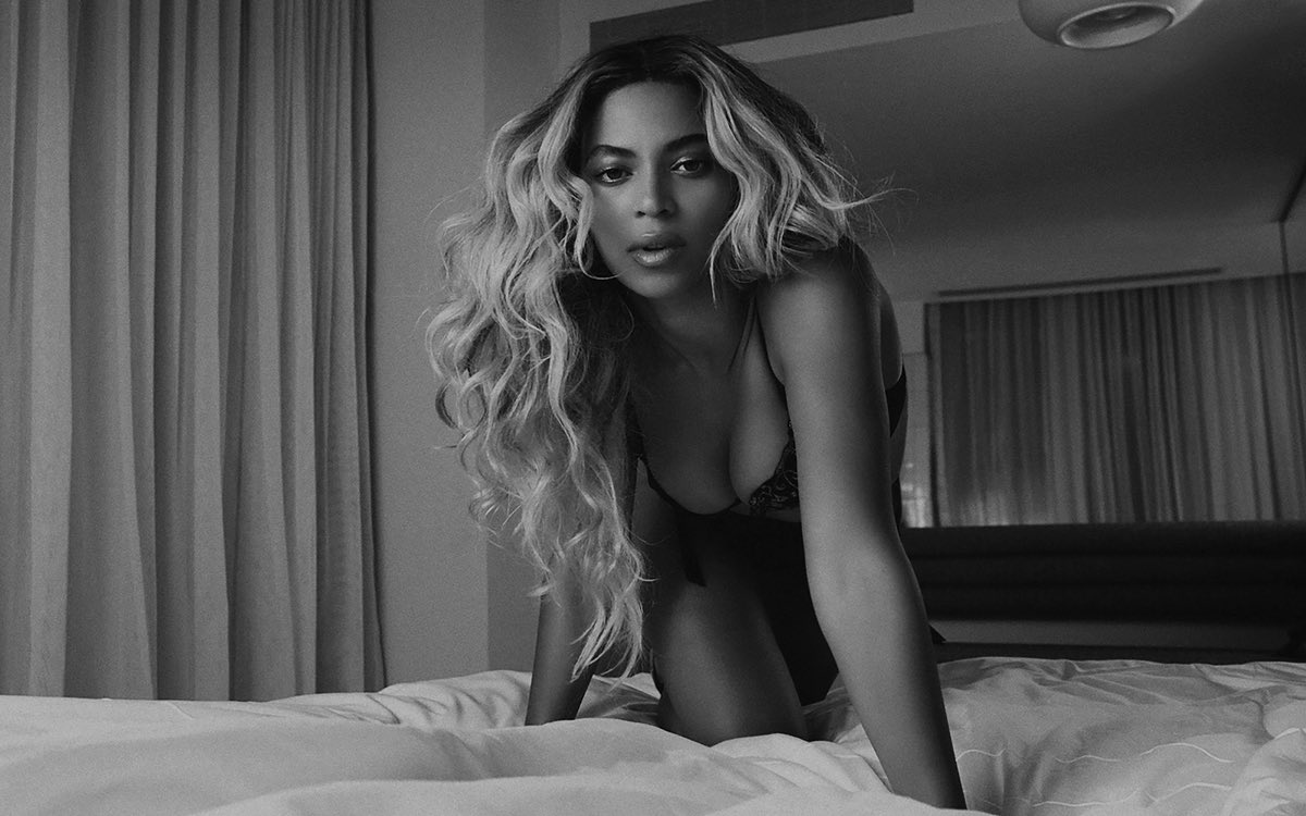 bbeyvibes's tweet photo. I love whatever genre of Beyoncé songs this is https://t.co/L6cEwLXtwX