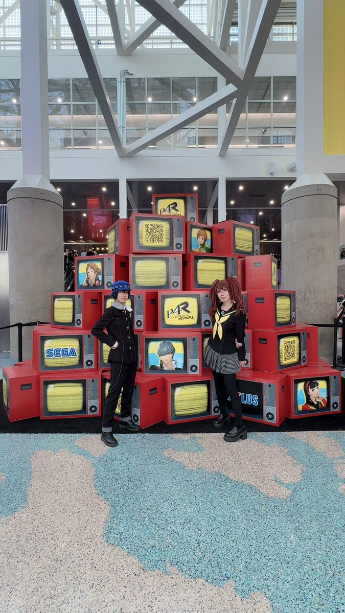 suyu_rin's tweet photo. So much Persona stuff at Anime Expo, I’m so happy 😭💖 #animeexpo2026 #animeexpo https://t.co/Ln81fdRpGi