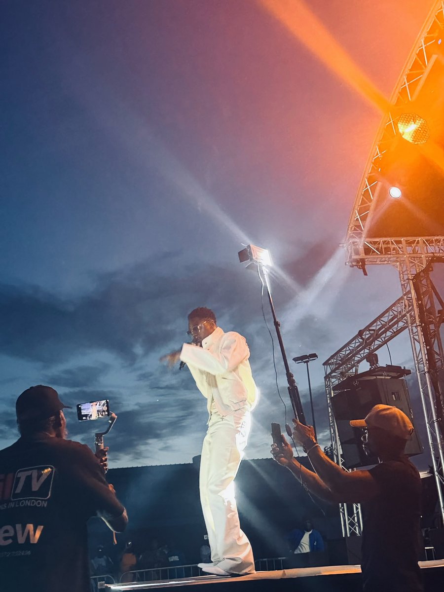 Ray_G_official's tweet photo. 🇬🇧 https://t.co/iGgw8EVGoI