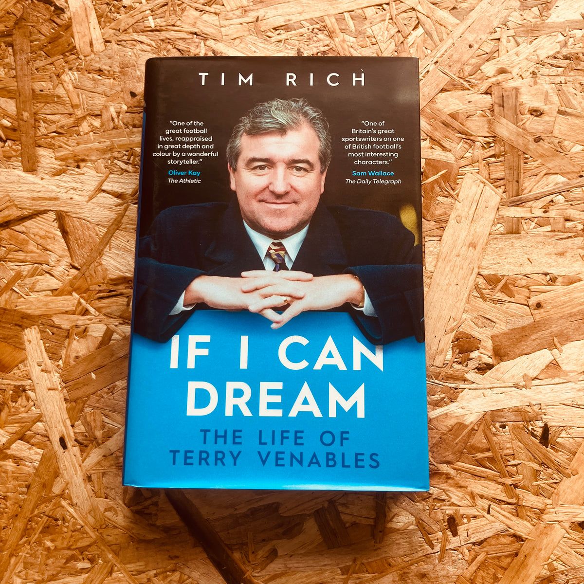 StanchionBooks's tweet photo. 𝐍𝐄𝐖 | IF I CAN DREAM by @timrich001 

This lovingly-crafted biography chronicles Venables’s playing career, managerial successes (and failures) and fascinating life away from the pitch. 

🛒 https://t.co/pLGWHhLmxG https://t.co/FCtbolb8vM