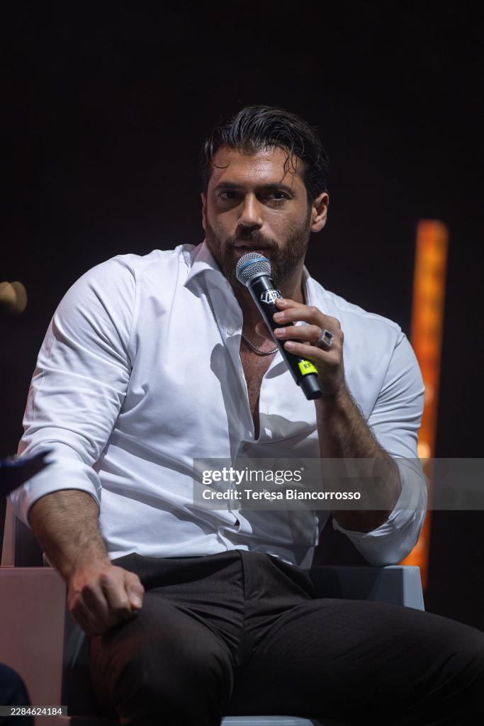 YamanManiaPl's tweet photo. 📸 Website | Getty Images

 SALERNO, ITALY - JULY 02,2026 : Can Yaman attends the Outdoor Film Festival 2026.
 (Photo by Teresa Biancorrosso/Getty Images

#OutdoorFilmFestival
#CanYaman https://t.co/iYLsJGGvrz