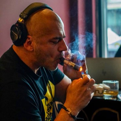 BrianMAlvey's tweet photo. #NewProfilePic https://t.co/5qAWVNqLBX