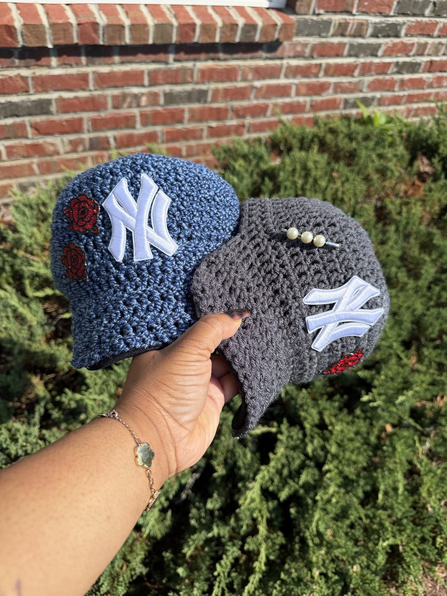 STLStylings's tweet photo. Crochet Snapbacks https://t.co/BmiiSLoLcY