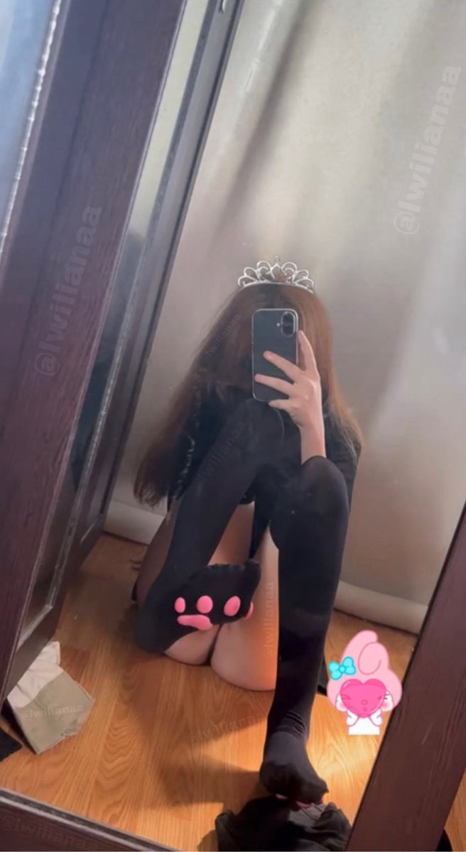 lwilianaa's tweet photo. AM I CUTEEEE BABY #nsfwtwt #nsfw #ageretwt #ddlg #ageplay #agegap #cnc #pawsocks #egirl #rapeplay #discord #esex #horny #camgirl #discord #com #comgirl https://t.co/BlBQfzFZZn