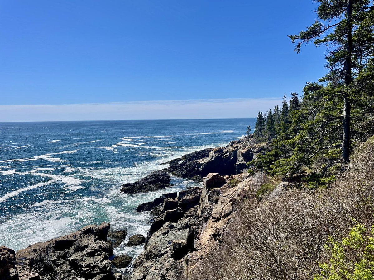 ElijahJLarson's tweet photo. Spent part of summer break with my family in Maine and had the chance to explore Acadia National Park. Such a great time together! https://t.co/oMoMFodbIX