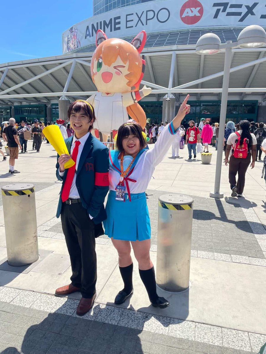 duskbuns_'s tweet photo. We brought back uncslop to anime expo https://t.co/hm6uQP9ZWU