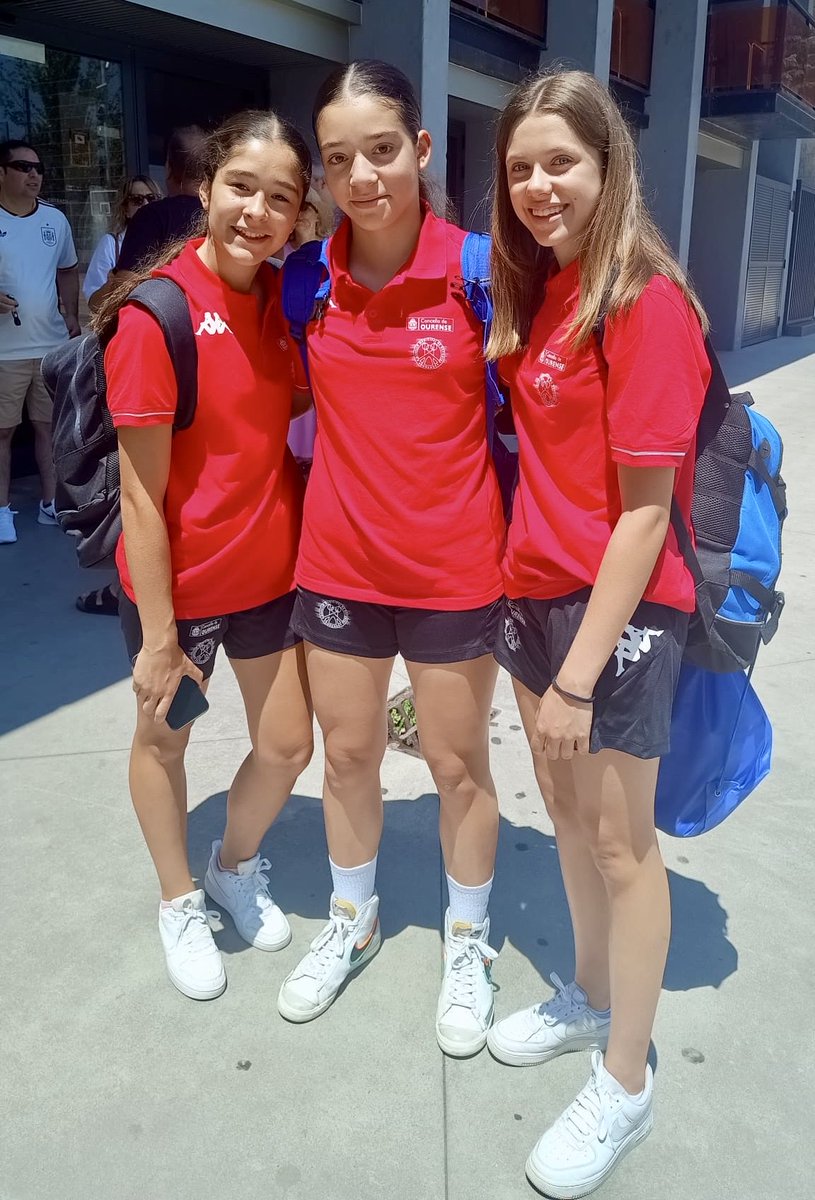 ccvedrunaou's tweet photo. Antía, Olivia у Estela representarán a
OU esta semana en los Xogos do Eixo Atlántico.

Una nueva experiencia que les permitirá seguir creciendo, disfrutar del #basket y compartir pista con jóvenes de diferentes ciudades. 

Muy orgullosos de vosotras! Disfrutad y mucha suerte🏀💙 https://t.co/BrsT77v8ZC