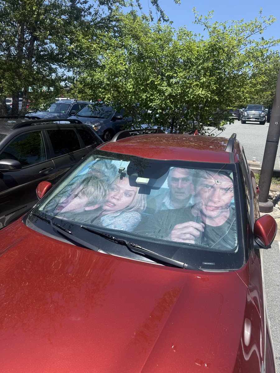 neilicus's tweet photo. I got this idea months ago and couldn’t believe it didn’t already exist so I finally…bit the bullet and custom ordered it.

#TheMist #sunshade https://t.co/zq7FRk7qco