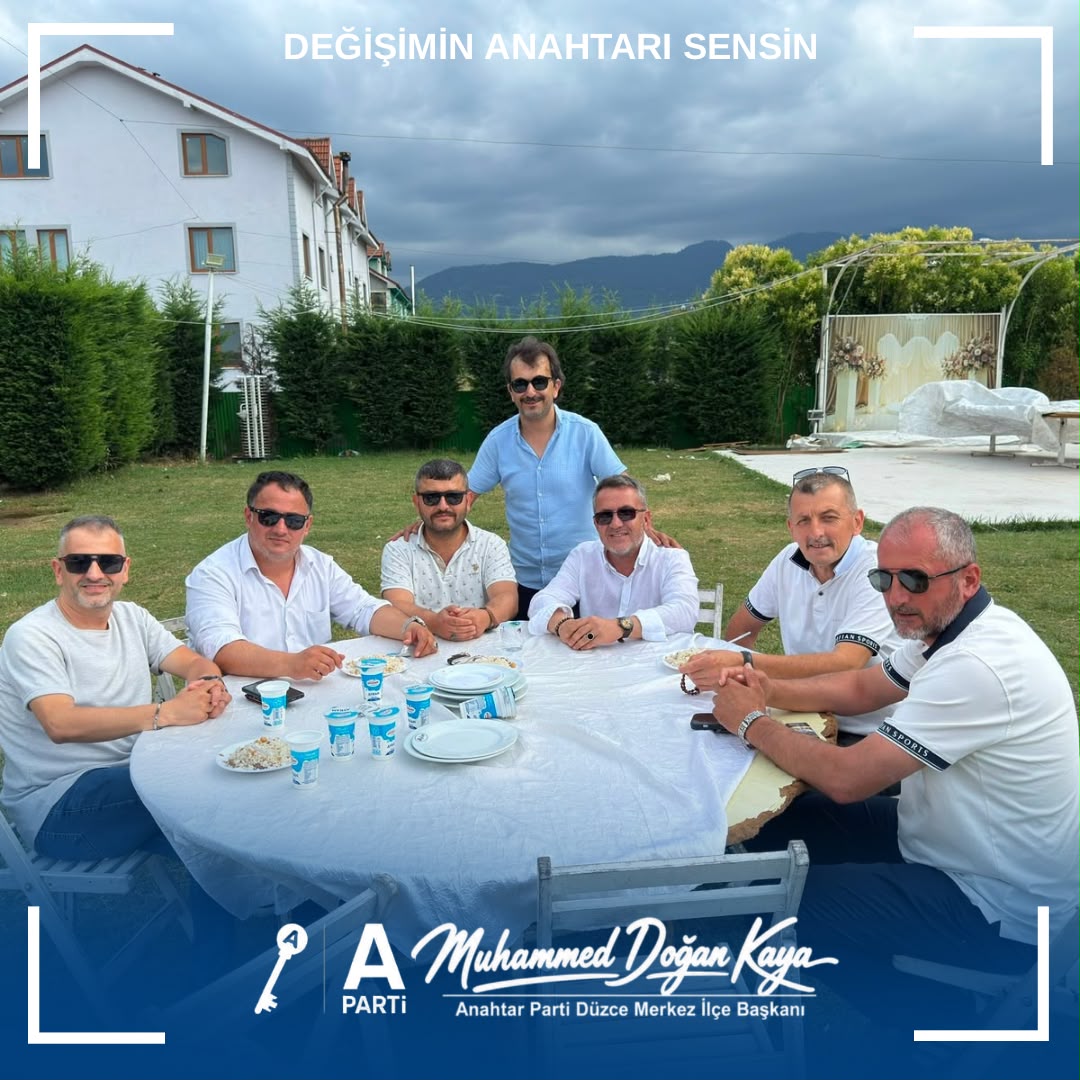 apartiduzceilce's tweet photo. Teşkilat mensubumuz İsmail Çavuş'un kıymetli evladının sünnet merasimine katılarak bu mutlu günün sevincini birlikte paylaştık. Rabbim evladımıza sağlıklı, hayırlı ve güzel bir ömür nasip eylesin. Hayırlı olsun. https://t.co/gQodVJ3kpq