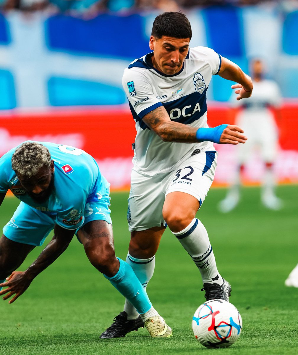 enunabaldosa's tweet photo. Zenit 1 - Gimnasia 1.

Amistoso internacional en Rusia 🇷🇺 https://t.co/CdsXJtIkZZ