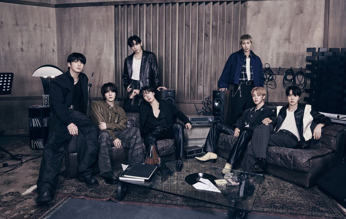 chartdata's tweet photo. ATEEZ officially ties the record for most top 10 albums for a Korean act in Billboard 200 history (9).

They join BTS. https://t.co/HyIWmfMTCb