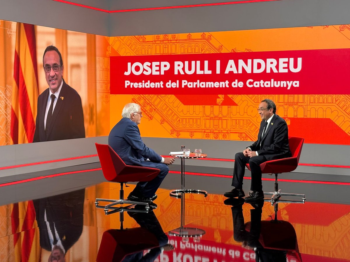 joseprull's tweet photo. Les instal·lacions de RTVE Catalunya tenen una gran potència tecnològica i audiovisual, i són, alhora, memòria col·lectiva de la història televisiva de moltes generacions.

Les vaig visitar abans ser entrevistat al programa “Aquí Parlem”, amb Lluís Falgàs: https://t.co/frb9Gp7we7 https://t.co/T7D4oiVxDM