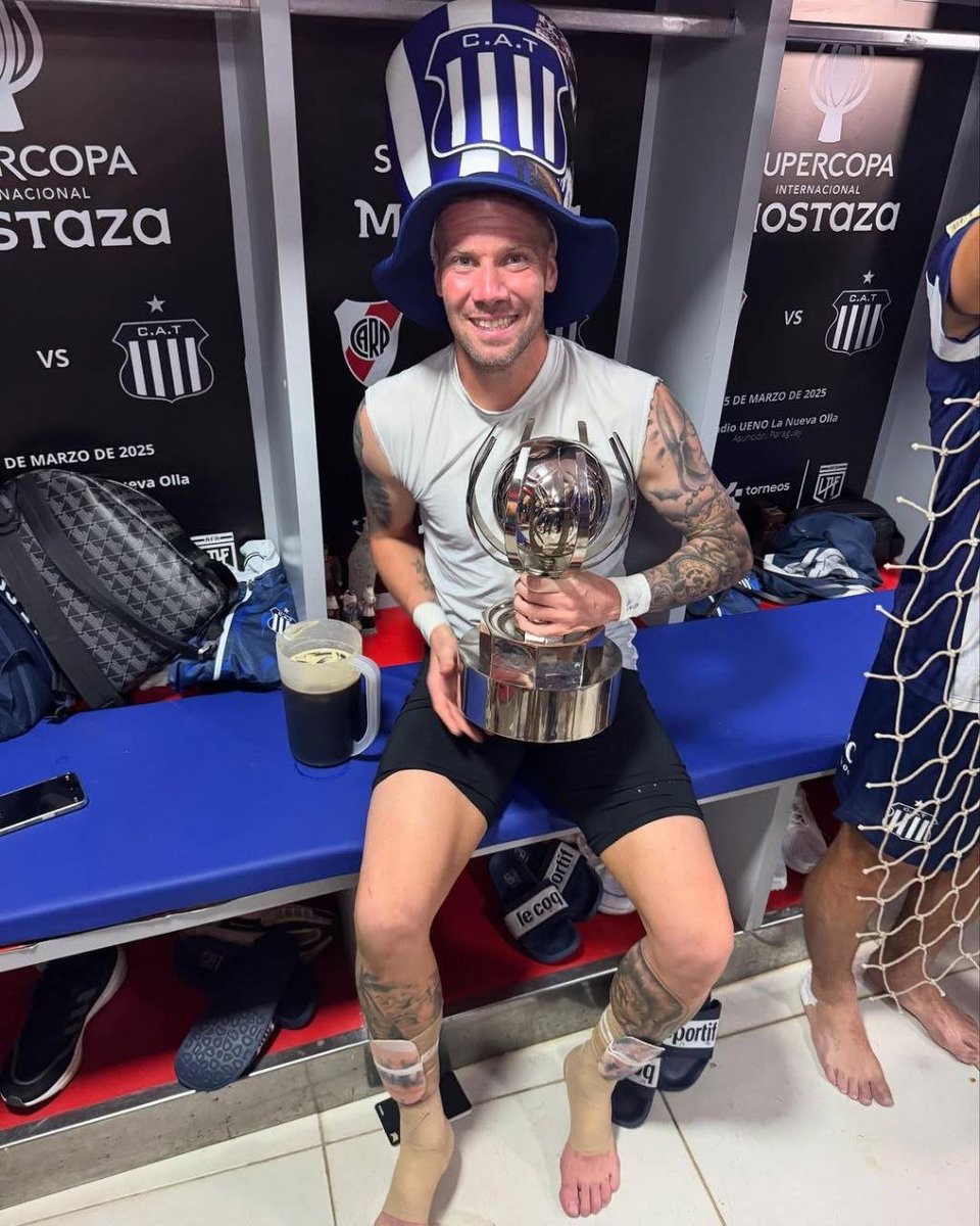 EricTalleres1's tweet photo. Gracias CapiTán 💙2️⃣2️⃣ https://t.co/hv37p0boUw