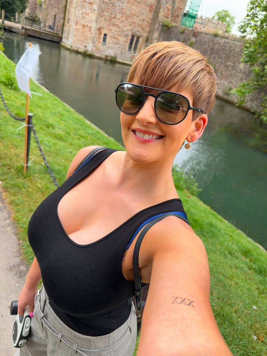 Prettygolfer00's tweet photo. A few pictures from my coffee date this morning 📷 #happysunday #relaxing #selfies https://t.co/03Sx3byxN3