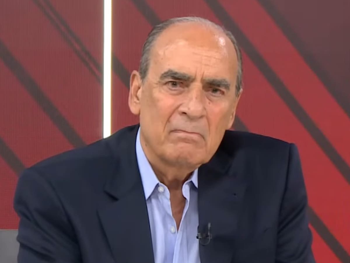 talibanSmartin's tweet photo. ⏬ 🔥 EL PADRE.. 
de esta lacra Raúl Francos, bombardeó los depósitos de YPF en Mardel Plata el 19 de septiembre del 55, y hoy el hijo  este sorete, cobra en YPF 94 millones por mes. 
Después hablan de casta. https://t.co/2WVM2tuDUA