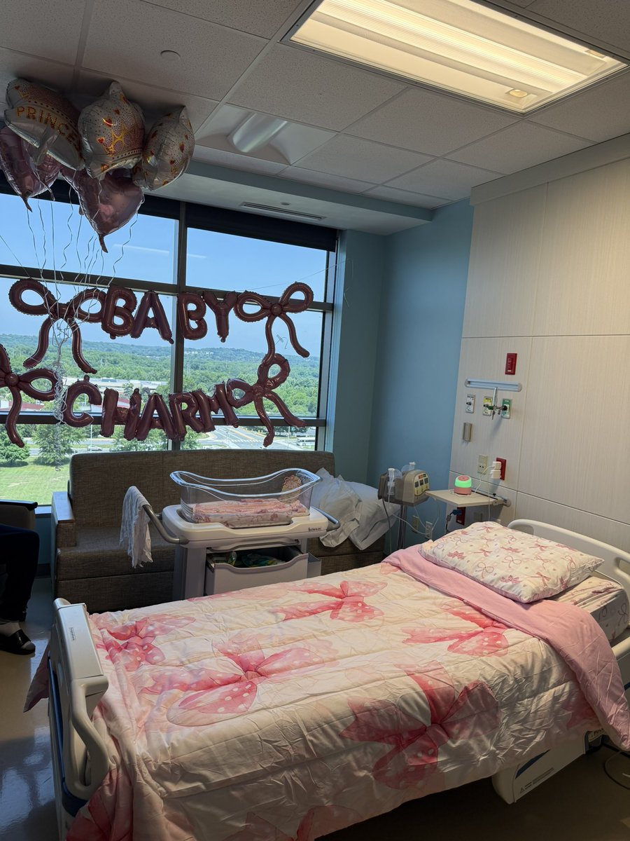 ILiveFor_Nizzy's tweet photo. Wow I’ve had a baby girl for a whole week already 🤩💖🎀
Charm 🌈
6/28/26 - 7lbs 5oz - 21 inches https://t.co/VXV6G1ZLVf
