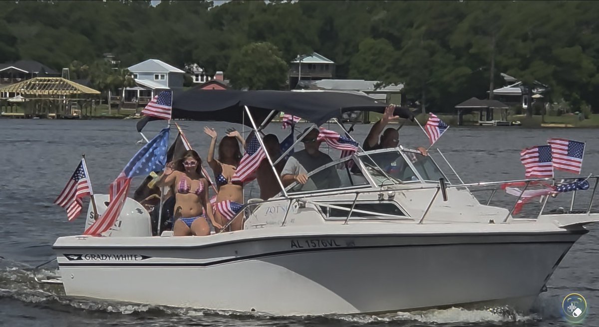 zotzer's tweet photo. It was an awesome 4th on our little bayou. Happy 250th, America!  🇺🇸❤️🇺🇸 https://t.co/qcww4I0rQS