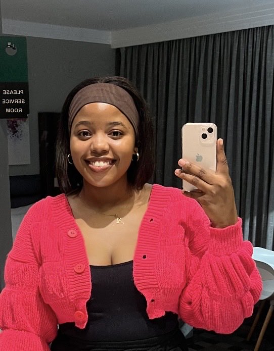 Kgadi_yaMoloto's tweet photo. Mkhaboza yes, but atleast ndimhle🥹 https://t.co/WAixyyMHvk