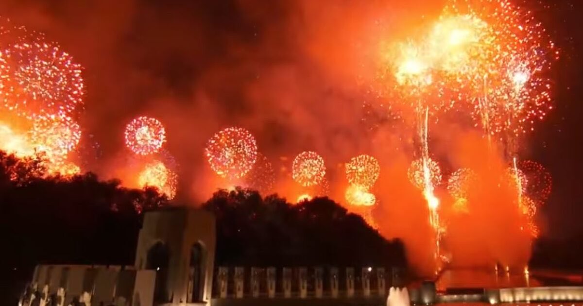 gatewaypundit's tweet photo. Good Grief. Politico Laughably Kvetches About America 250 Fireworks Pollution – Fears Americans Won’t Mask Up for Show!

Link in the comment section: https://t.co/L5NeHpX3Pn