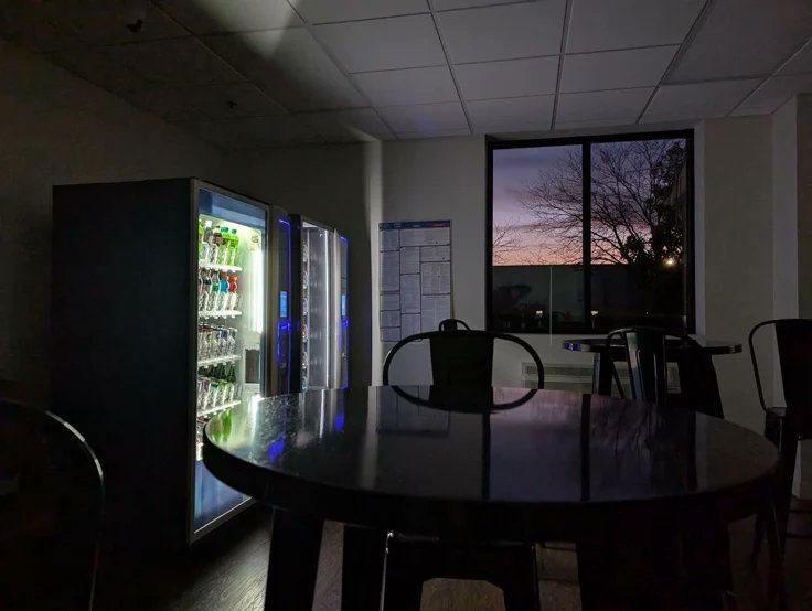nightshift_avi's tweet photo. I love this type of aesthetic. 🩵 https://t.co/Cf1wB2R15f