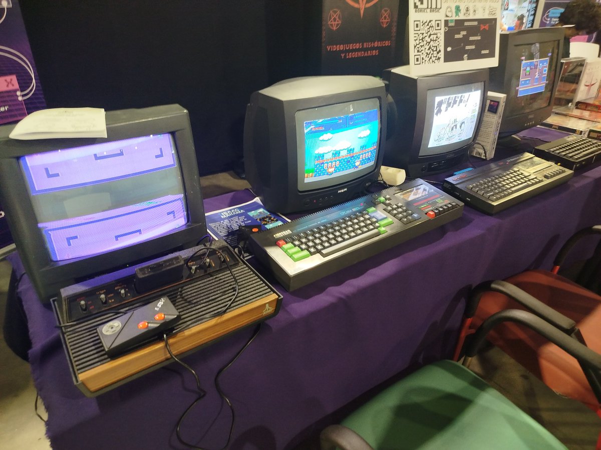 felipedomi's tweet photo. #retropixelmalaga Fin de semana magnífico en retropixel 26, y conocer a la alegre pandilla de #retroentreamigos con mi hijo , genial todos!!!! Volveré... https://t.co/mCnvtGaKgU