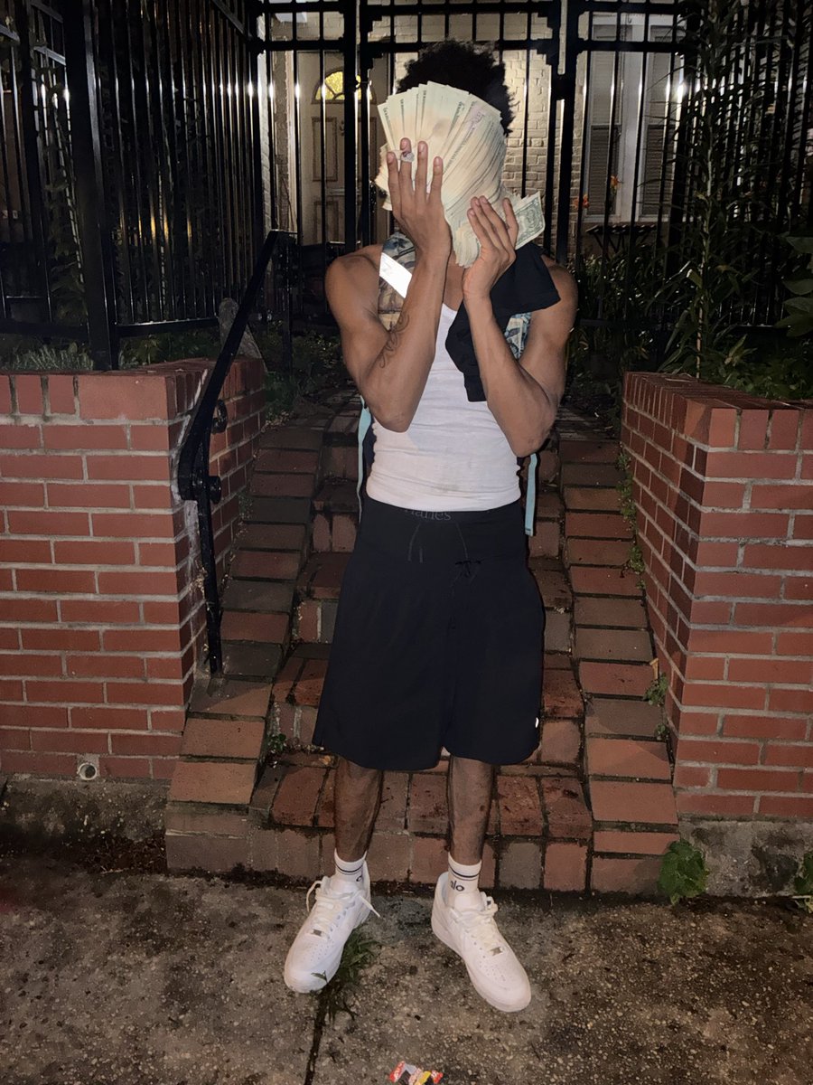 vroy30's tweet photo. We set the tone every year but yall already knew that 🔋#LLreefsunb #LLguwop🫶🏽 https://t.co/lDCrw9foHH
