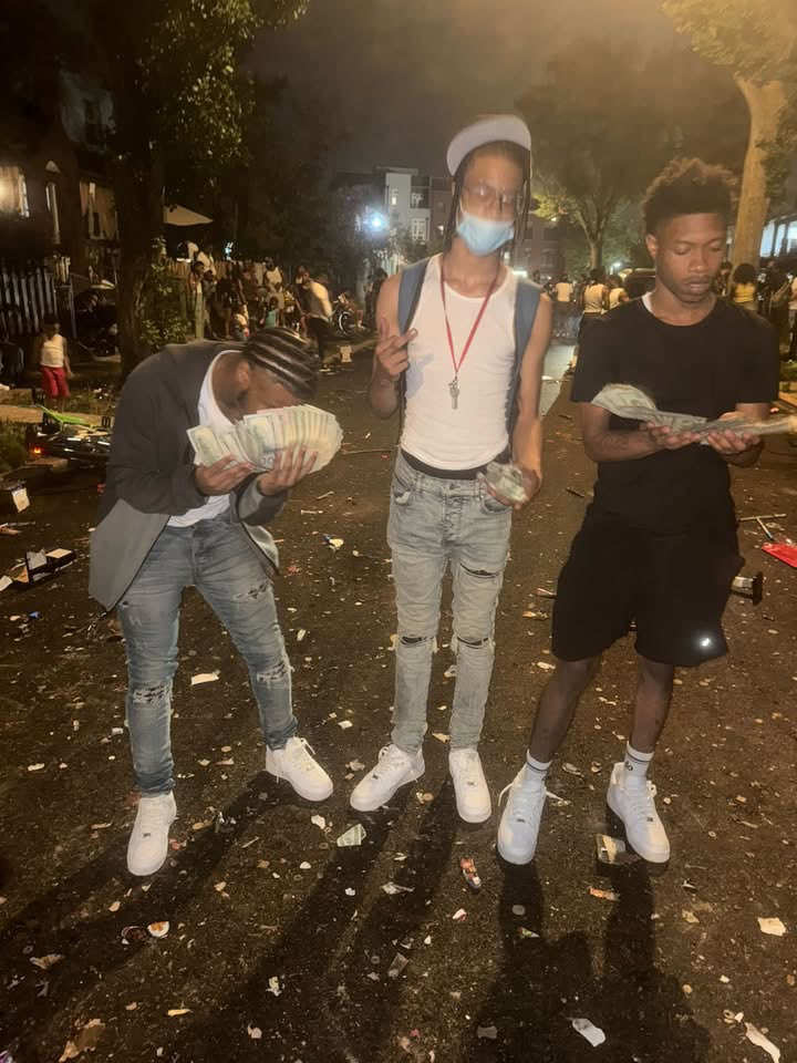 vroy30's tweet photo. We set the tone every year but yall already knew that 🔋#LLreefsunb #LLguwop🫶🏽 https://t.co/lDCrw9foHH